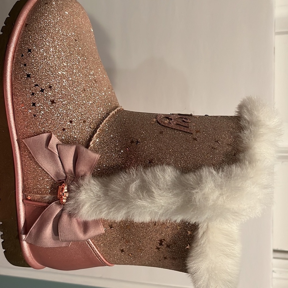 Winter JUICY COUTURE  booties UGG BOOT STYLE